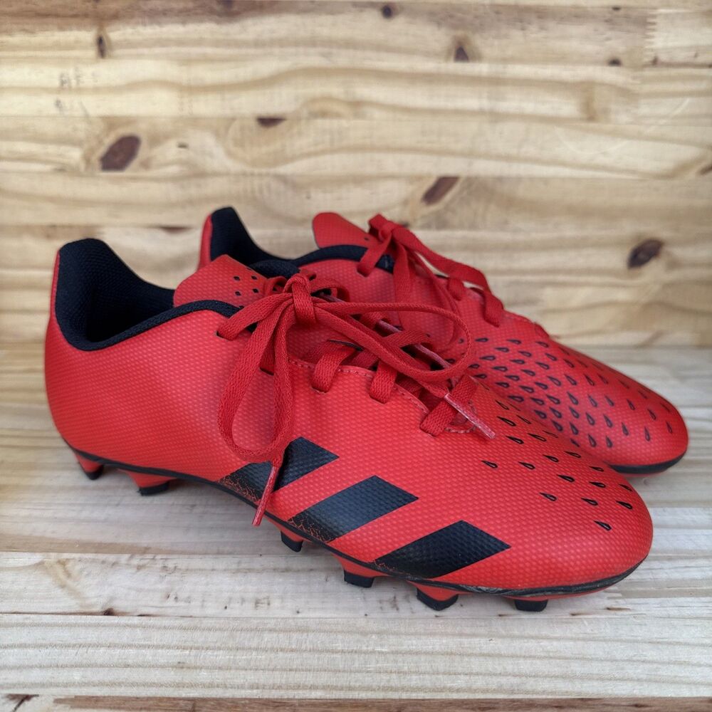 ADIDAS PREDATOR FREAK 4 F.G Red-Black Cleats. Moulded Studs, Kids Size 4